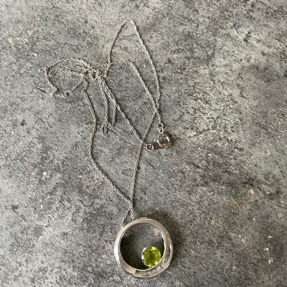 Sterling Silver Necklace with Peridot Gemstone